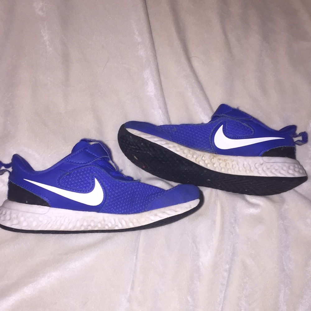Boys Nike Shoes in Good Condition Size 13C